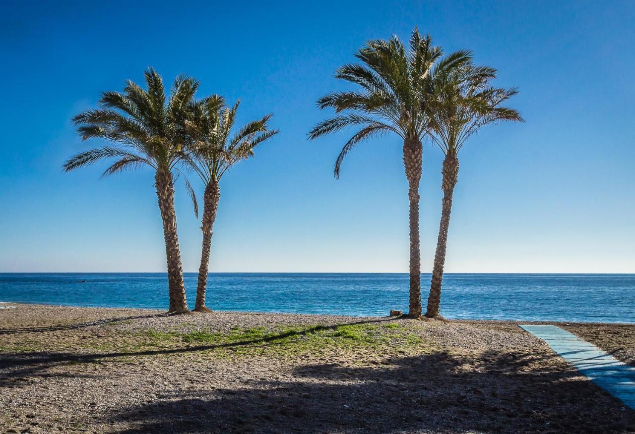 Hostal Tropical Almuñécar Zewnętrze zdjęcie