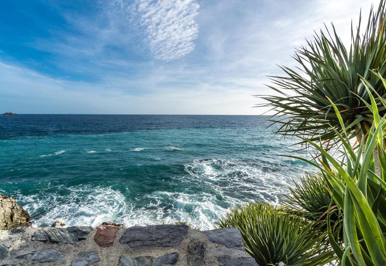 Hostal Tropical Almuñécar Zewnętrze zdjęcie