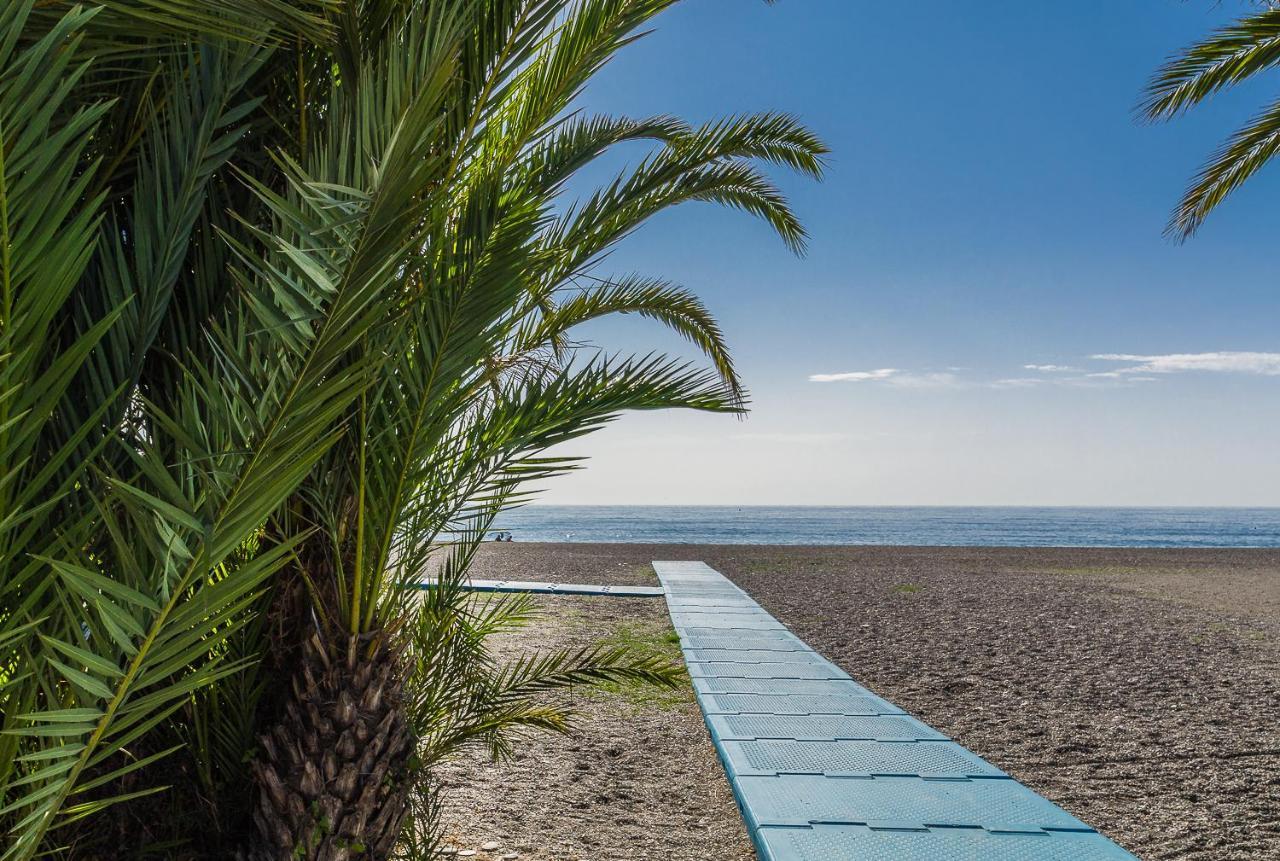 Hostal Tropical Almuñécar Zewnętrze zdjęcie