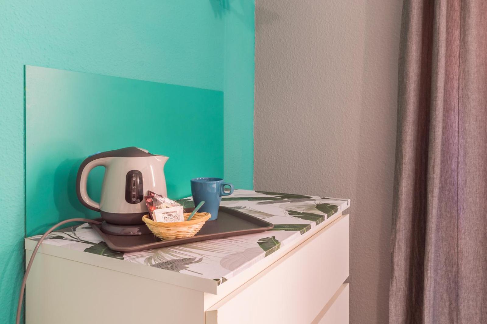 Hostal Tropical Almuñécar Zewnętrze zdjęcie