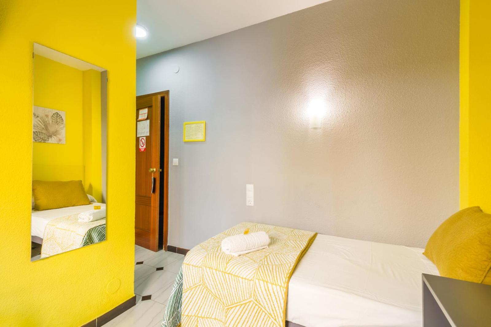 Hostal Tropical Almuñécar Zewnętrze zdjęcie