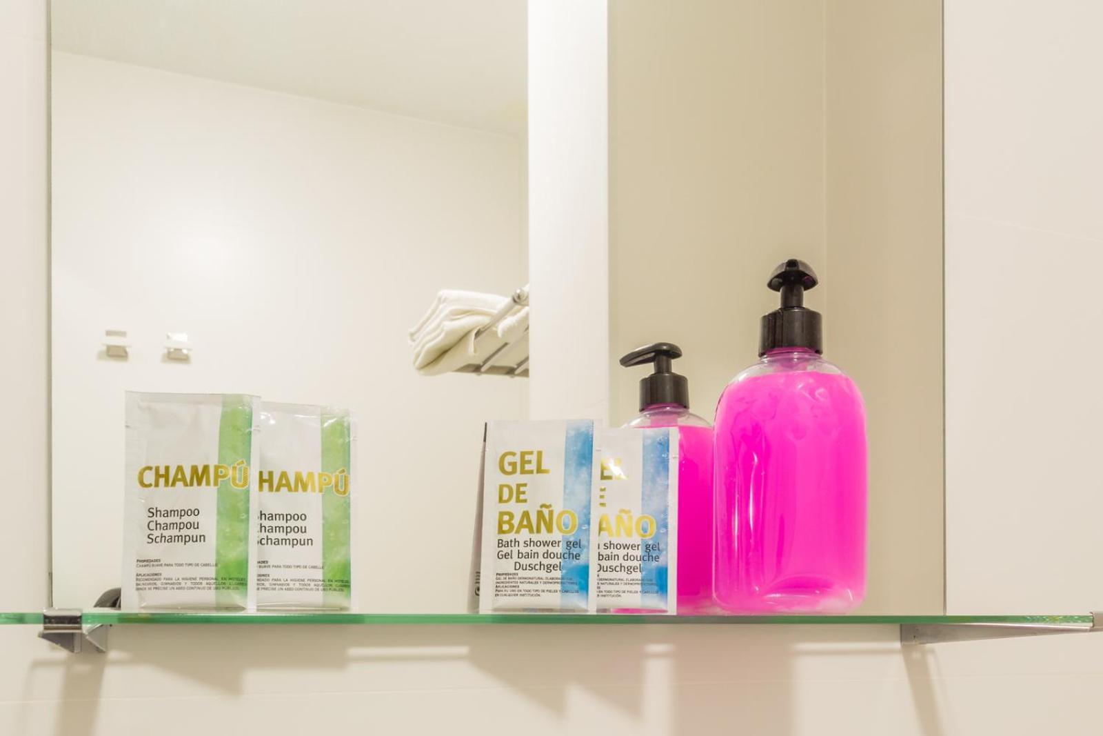 Hostal Tropical Almuñécar Zewnętrze zdjęcie