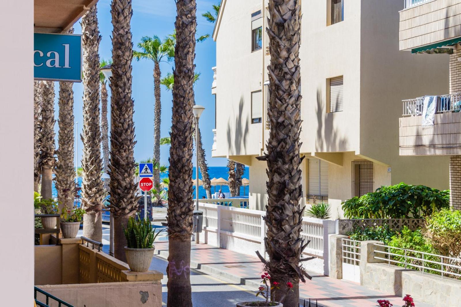 Hostal Tropical Almuñécar Zewnętrze zdjęcie