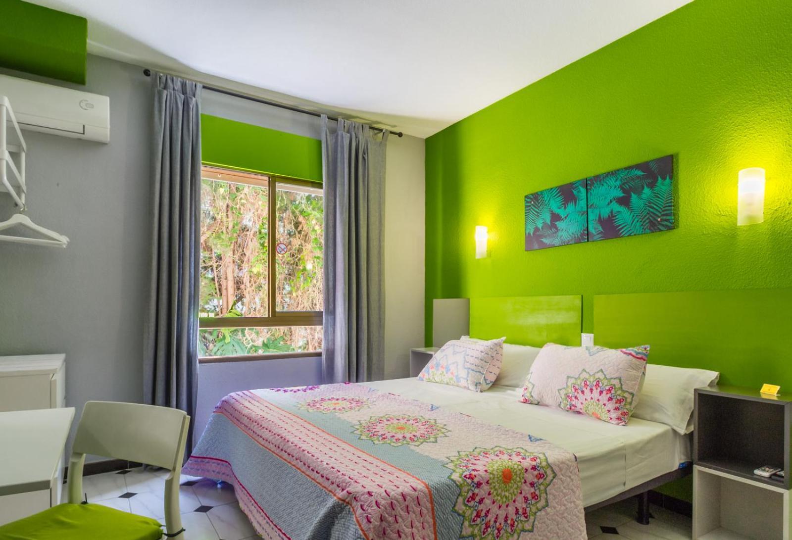 Hostal Tropical Almuñécar Zewnętrze zdjęcie