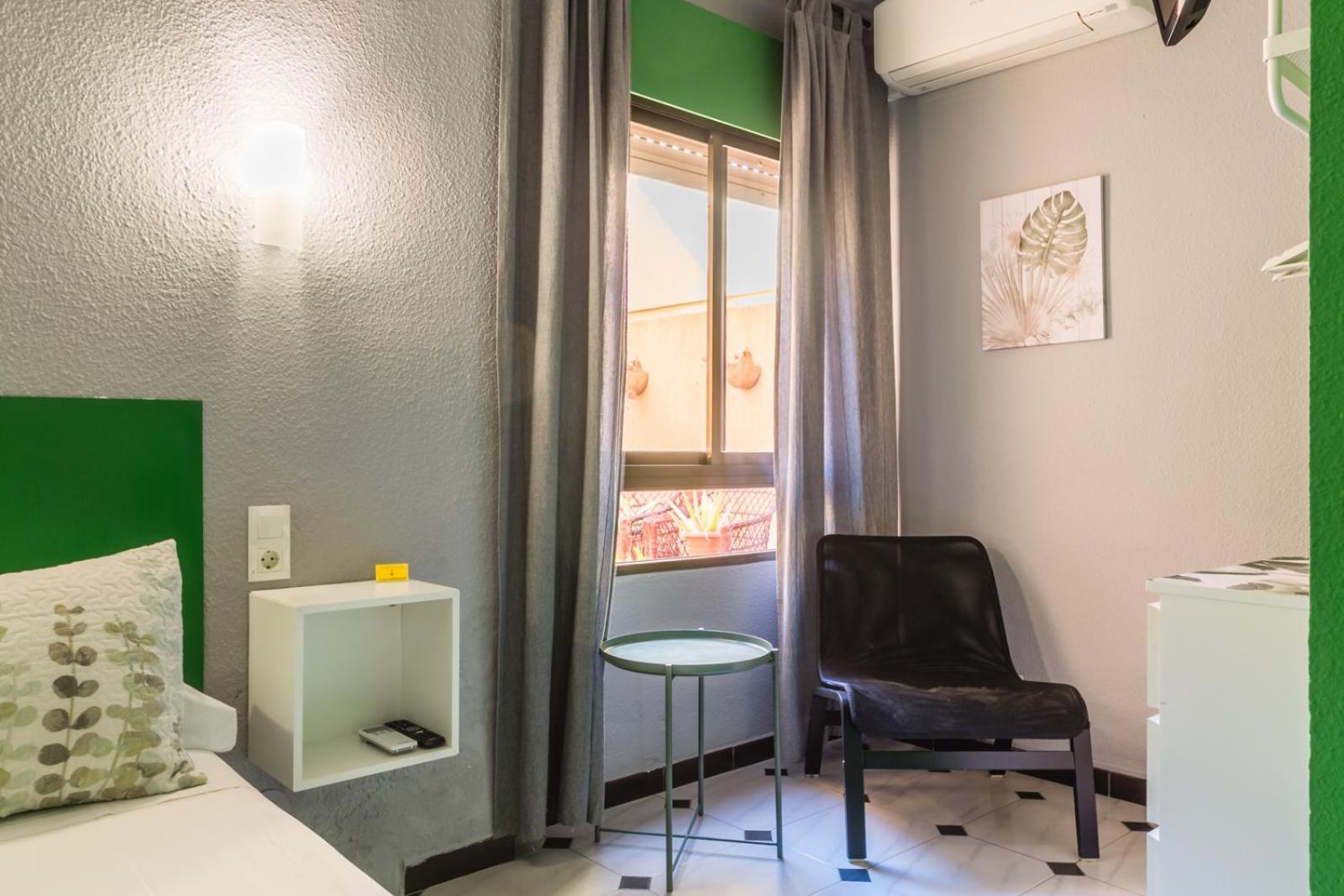 Hostal Tropical Almuñécar Zewnętrze zdjęcie